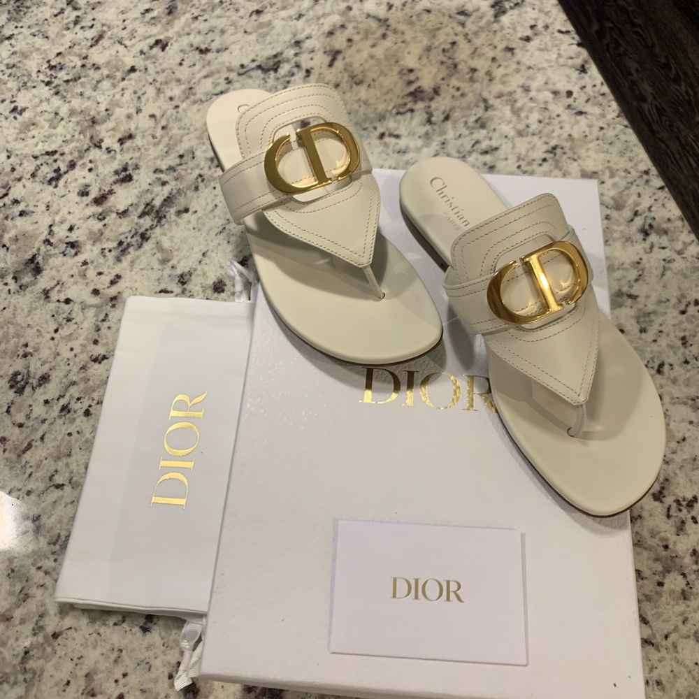 Christian Dior 30 Montaigne Cream Sandel 36